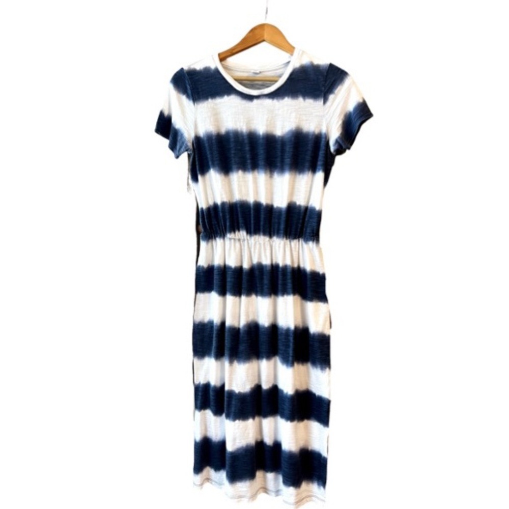 Blue and white old navy dress size medium EUC